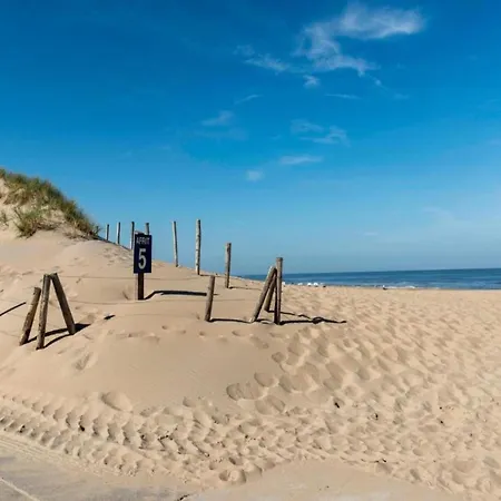 In Near The Noordwijk